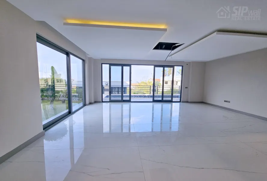 4+1, 230m2, TOPRAK ROYAL VILLAS