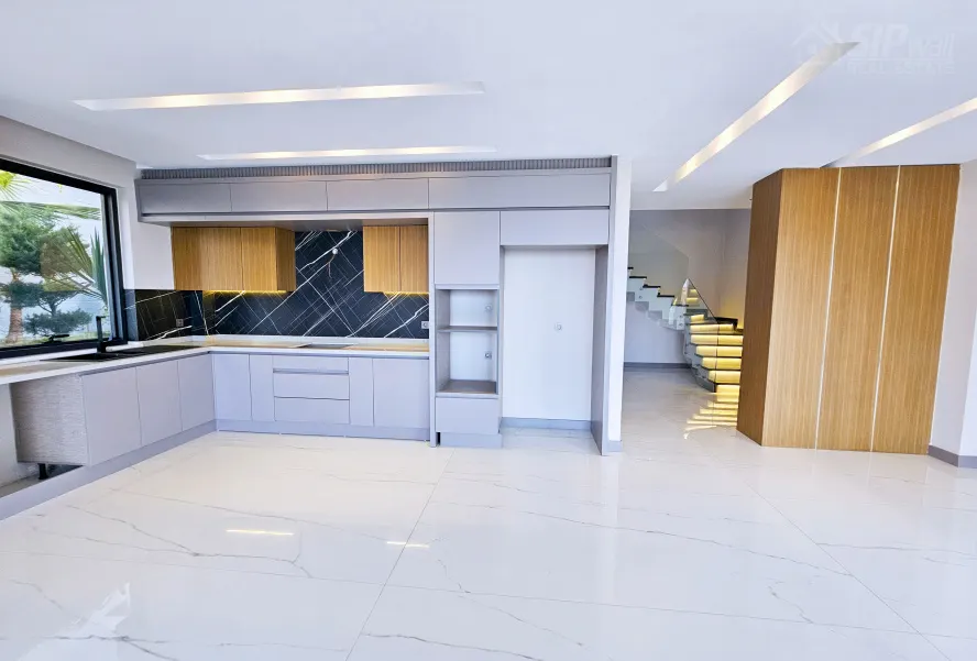 4+1, 230m2, TOPRAK ROYAL VILLAS