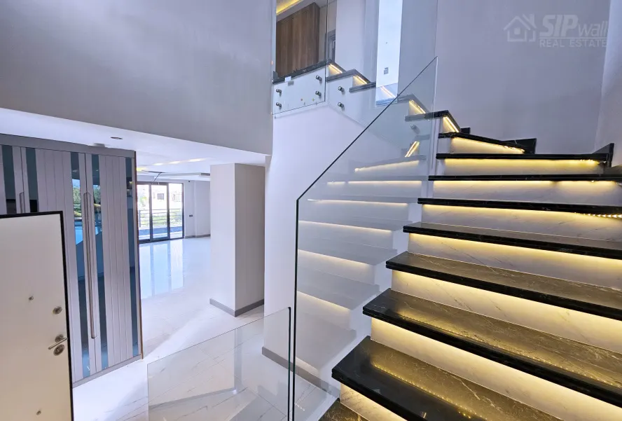 4+1, 230m2, TOPRAK ROYAL VILLAS