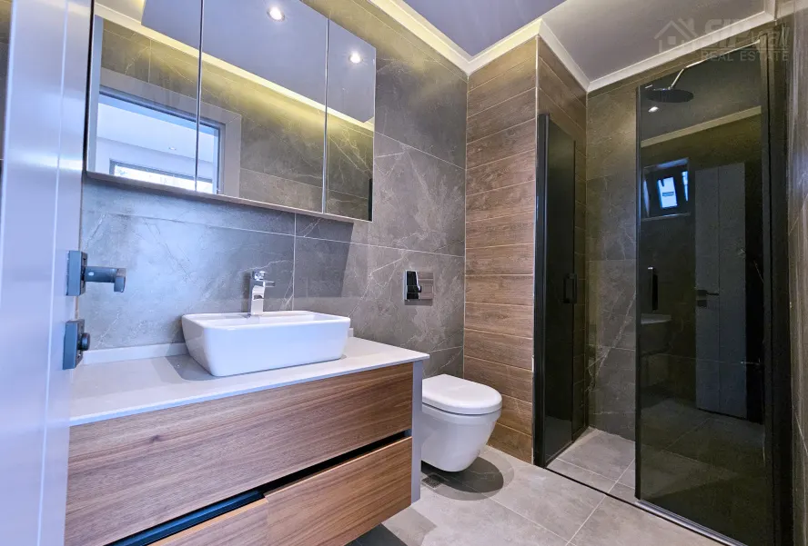 4+1, 230m2, TOPRAK ROYAL VILLAS