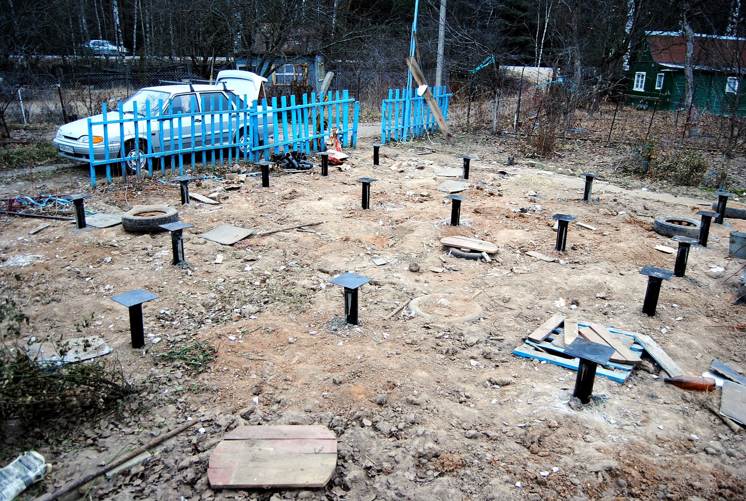 Ferienhaus nach Projekt „Alina“, Rajon Iwanowo: Fundament auf Schraubpfählen