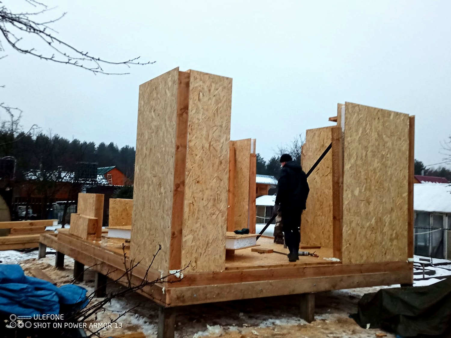 Haus nach Projekt „Strelez“, Gebiet Kostroma: Wandmontage