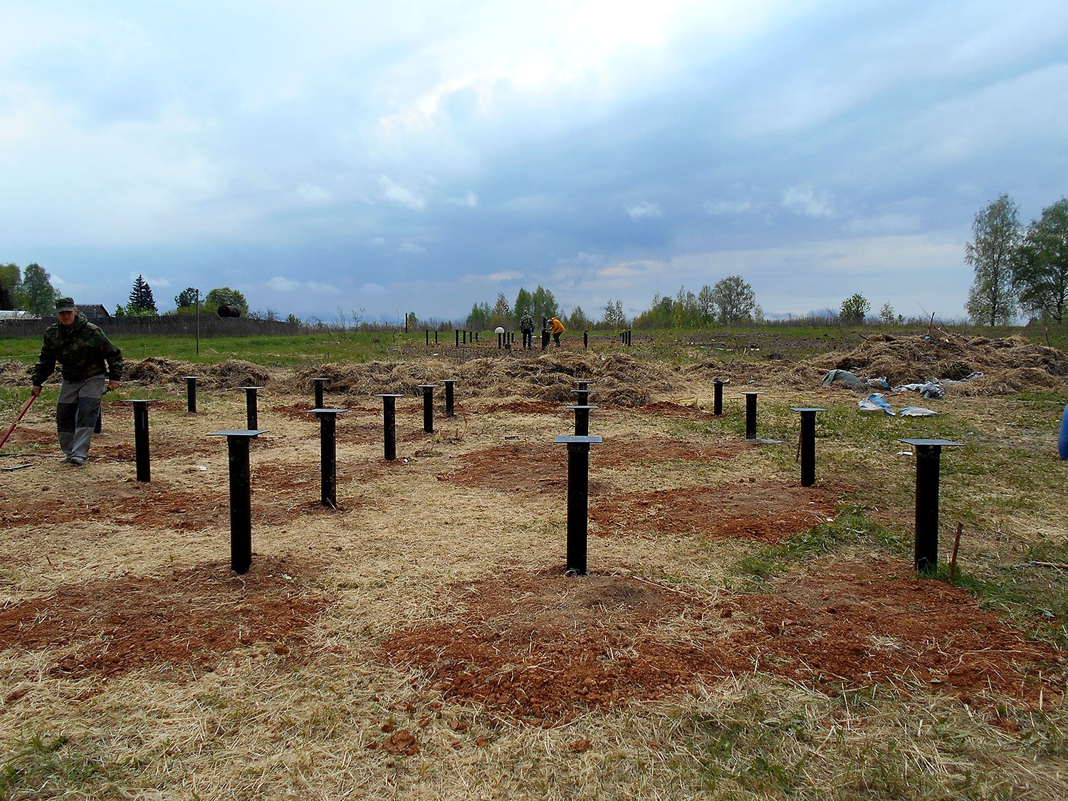 Haus nach Projekt „Sefir“, Dorf Kadnikovo: Fundament und Grundrahmen