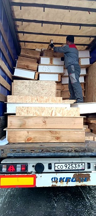 Özel projeye göre ev, Leningrad bölgesi: ev kitinin teslimi