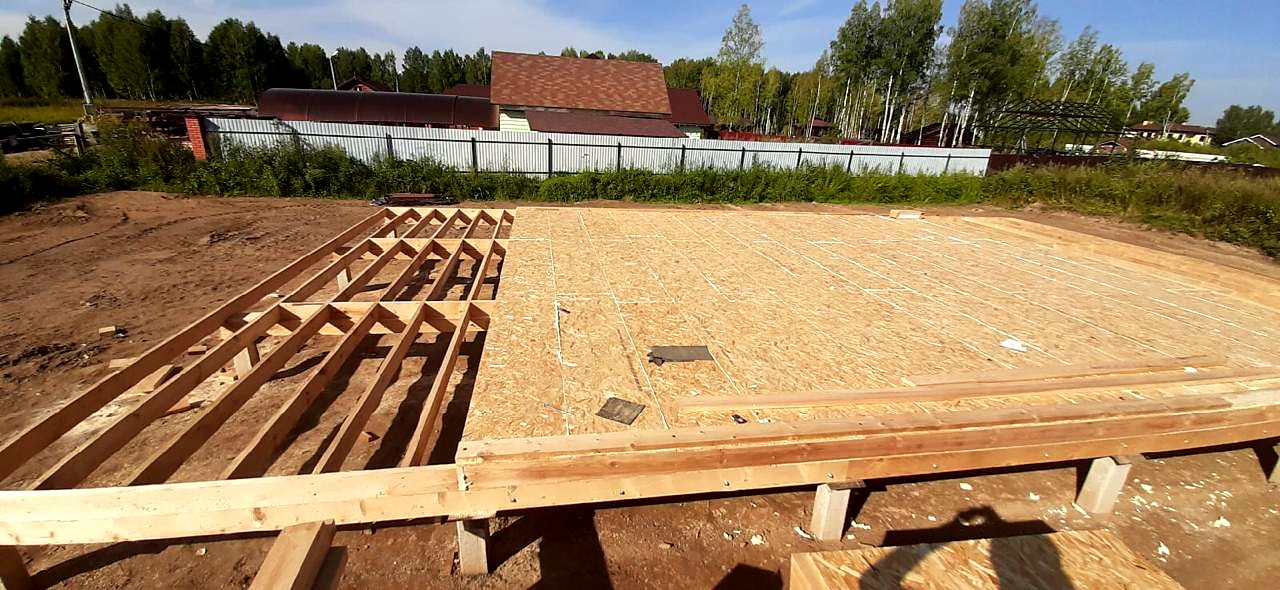 Haus 100 m² nach Projekt „Barnhouse 76.1“, Dorf Smirnovo: SIP-Boden auf Höhe 0