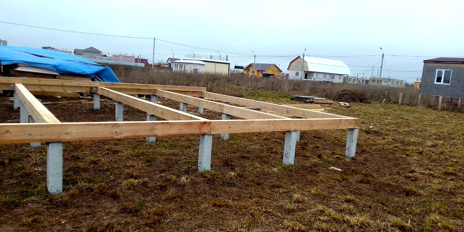 135 m² house based on the “Vstrecha” design, Kostroma Region: foundation and sill strapping