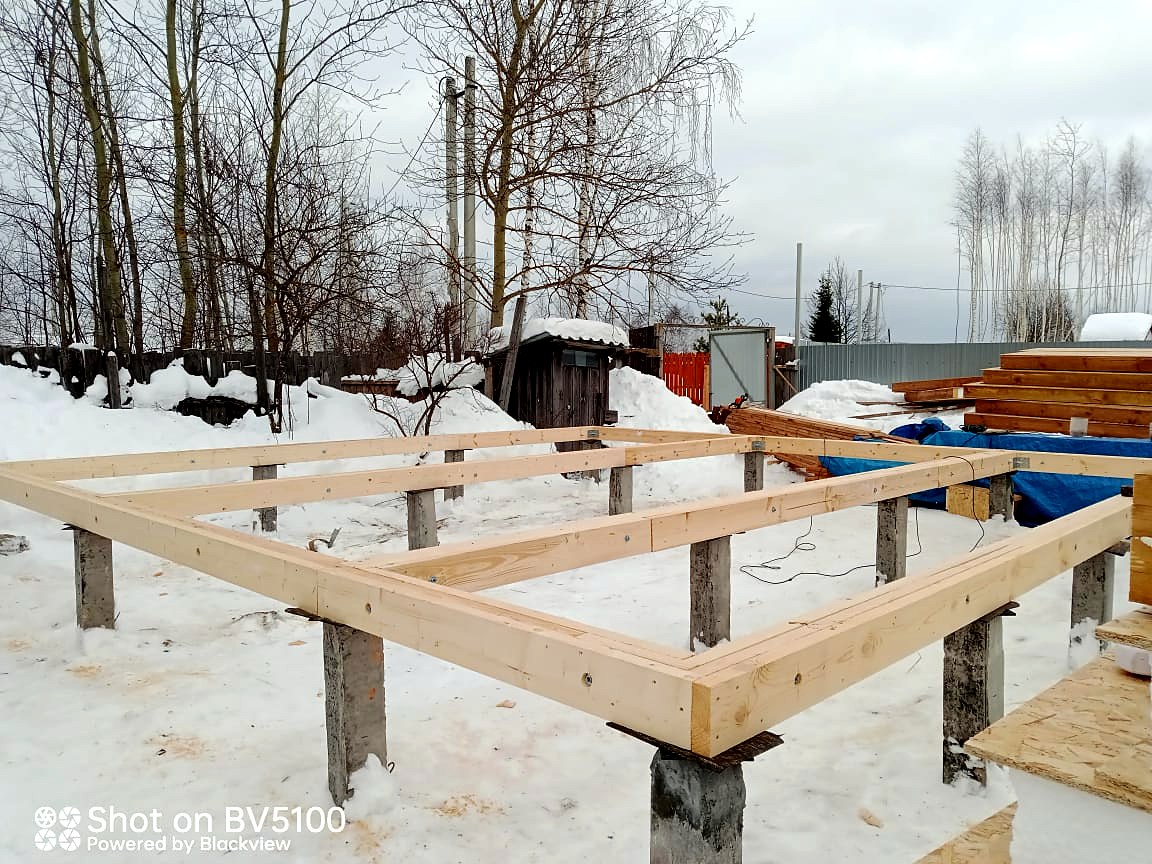Haus 38 m², individuelles Projekt, SNT „Schtschit“: Fundament und Bodenrahmen
