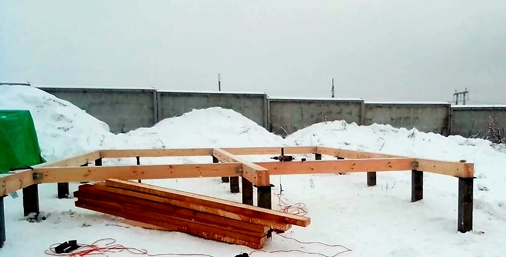 Haus 54 m², Projekt „Barnhouse 39“, SNT „Parus“: Fundament und Bodenrahmen
