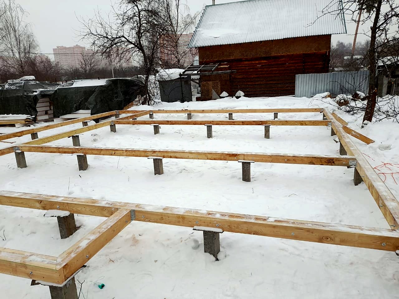 99 m² ev, özel proje, “Navigator” SNT: temel ve taban kuşağı
