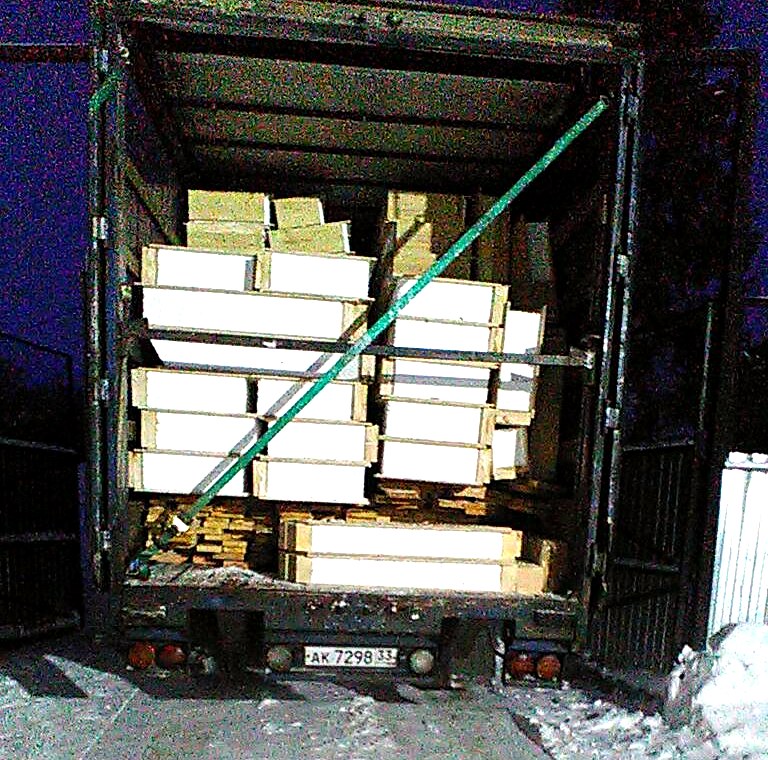 Haus nach Projekt „Akkord“, Siedlung Pervyy: Lieferung des Hausbausatzes