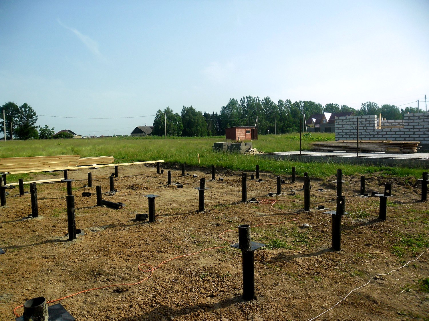 Haus nach Projekt „Bayern 193.54“, Pereslavl-Zalesskiy: Fundament und Grundrahmen