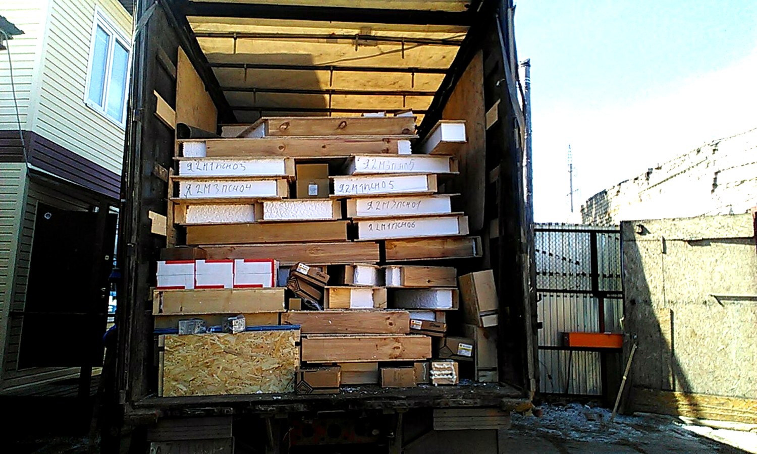 House, “Ermak” design, Chkalova settlement: house kit delivery