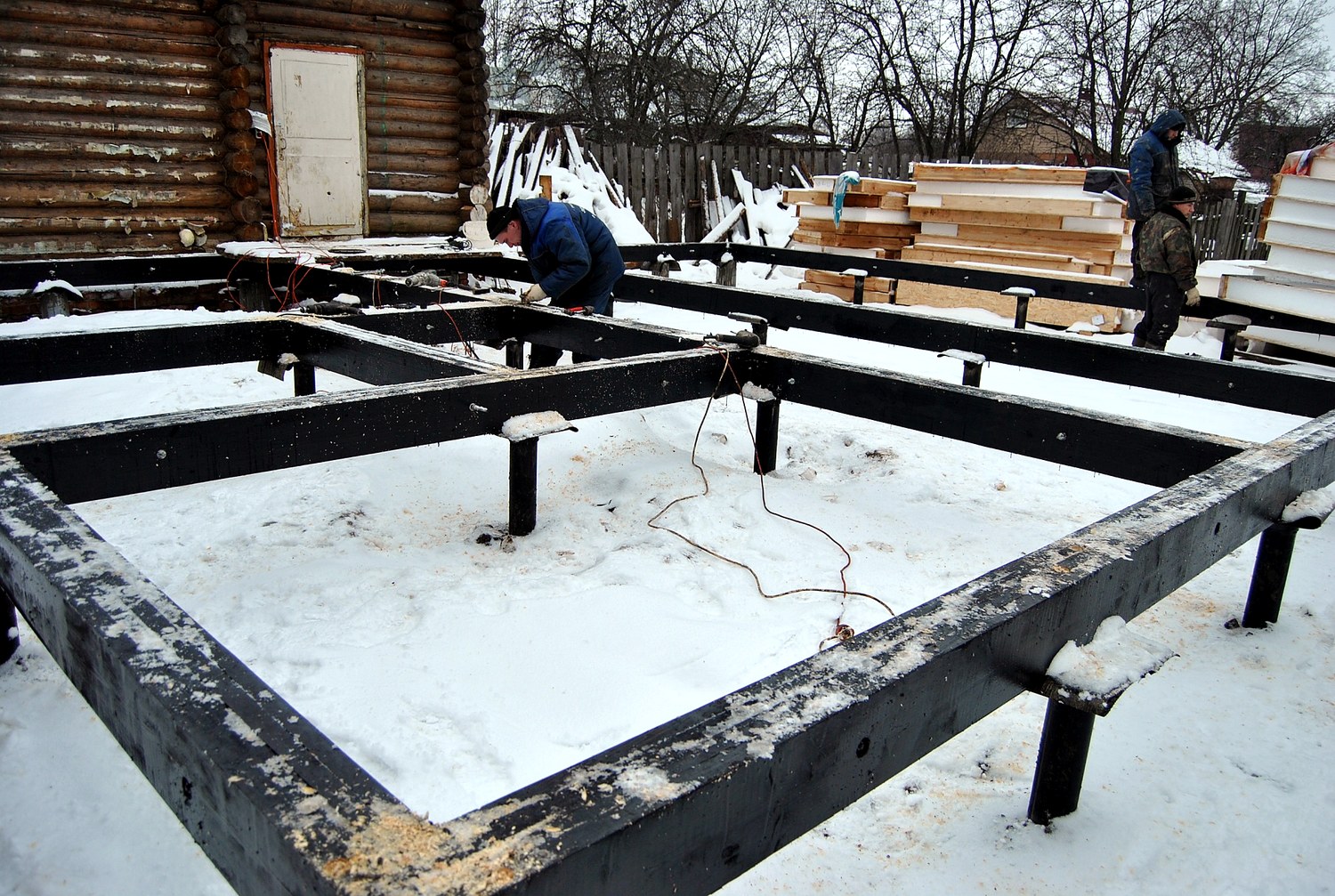 Haus nach individuellem Projekt, Ivanovo: Fundament und Grundrahmen