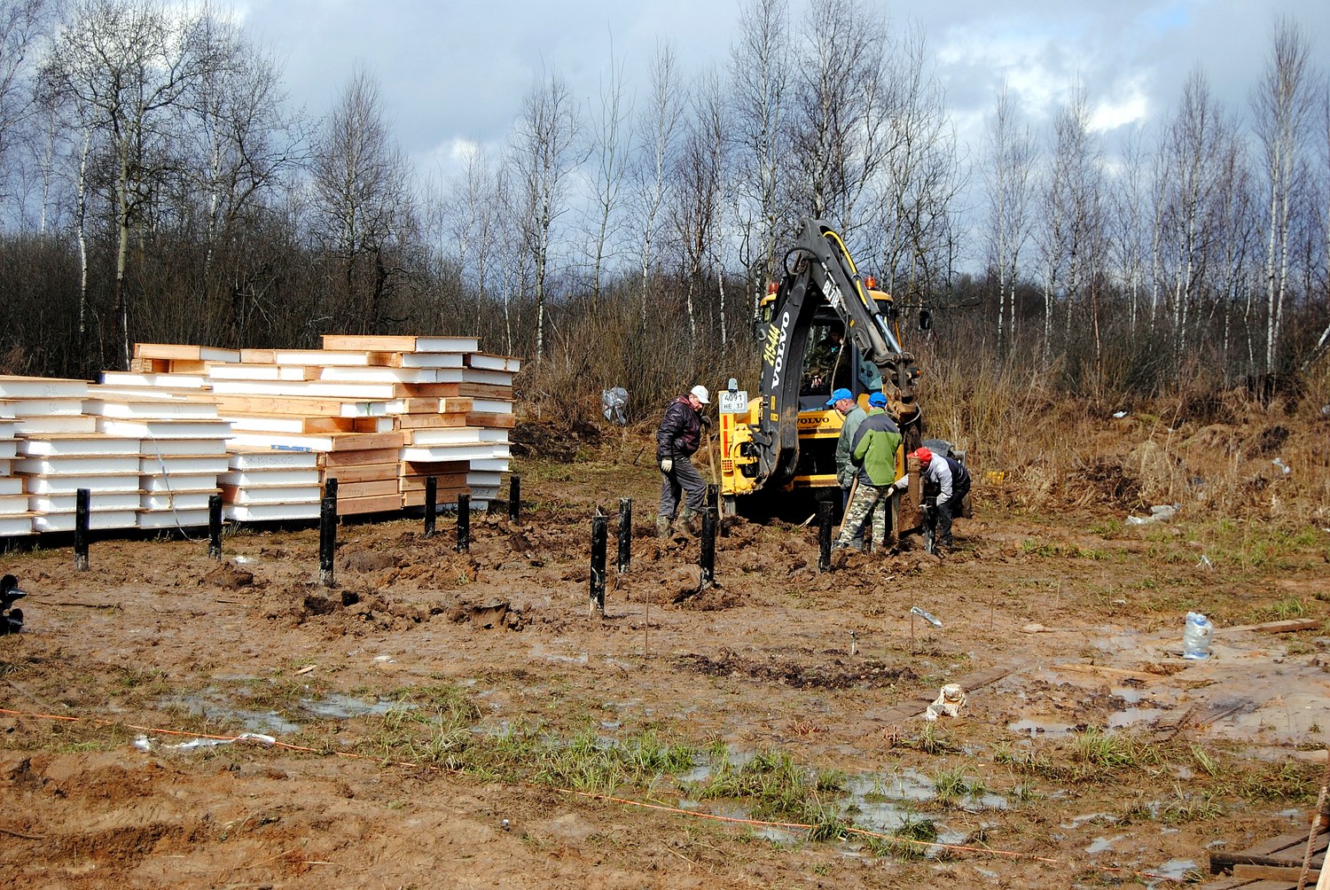 Haus nach Projekt „Metschta VB“, Dorf Ivantsevo: Fundament und Grundrahmen