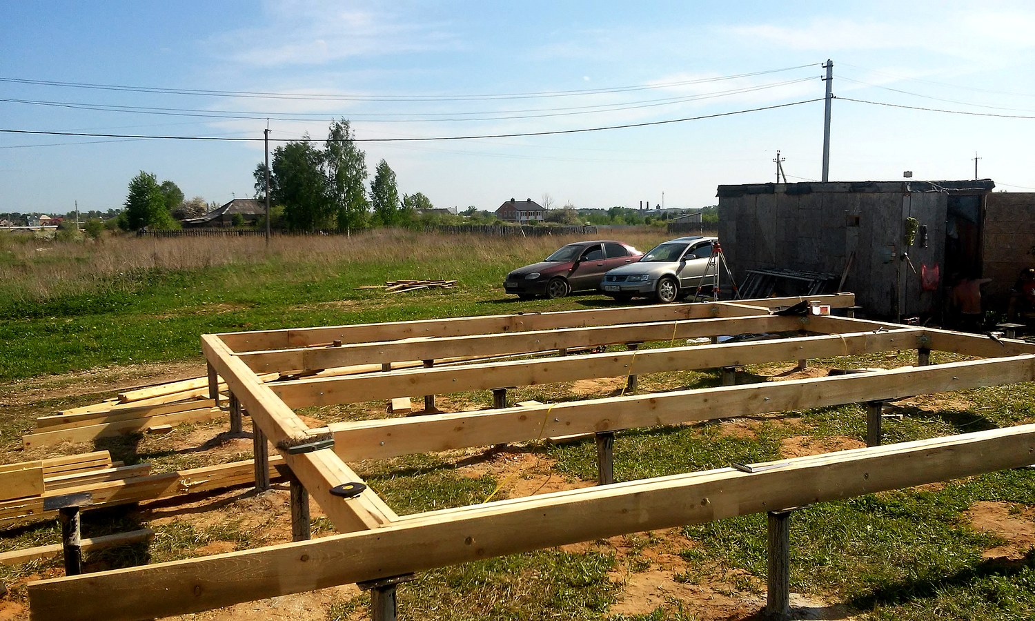 Haus nach Projekt „Radoniza“, Dorf Kalacheva: Fundament und Grundrahmen