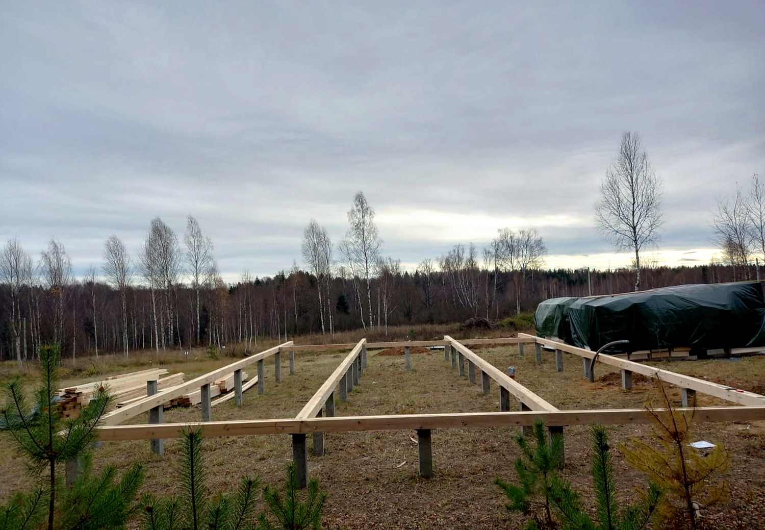 Haus nach Projekt „Barnhouse 110“, Dorf Syanovo-2: Fundament und Grundrahmen