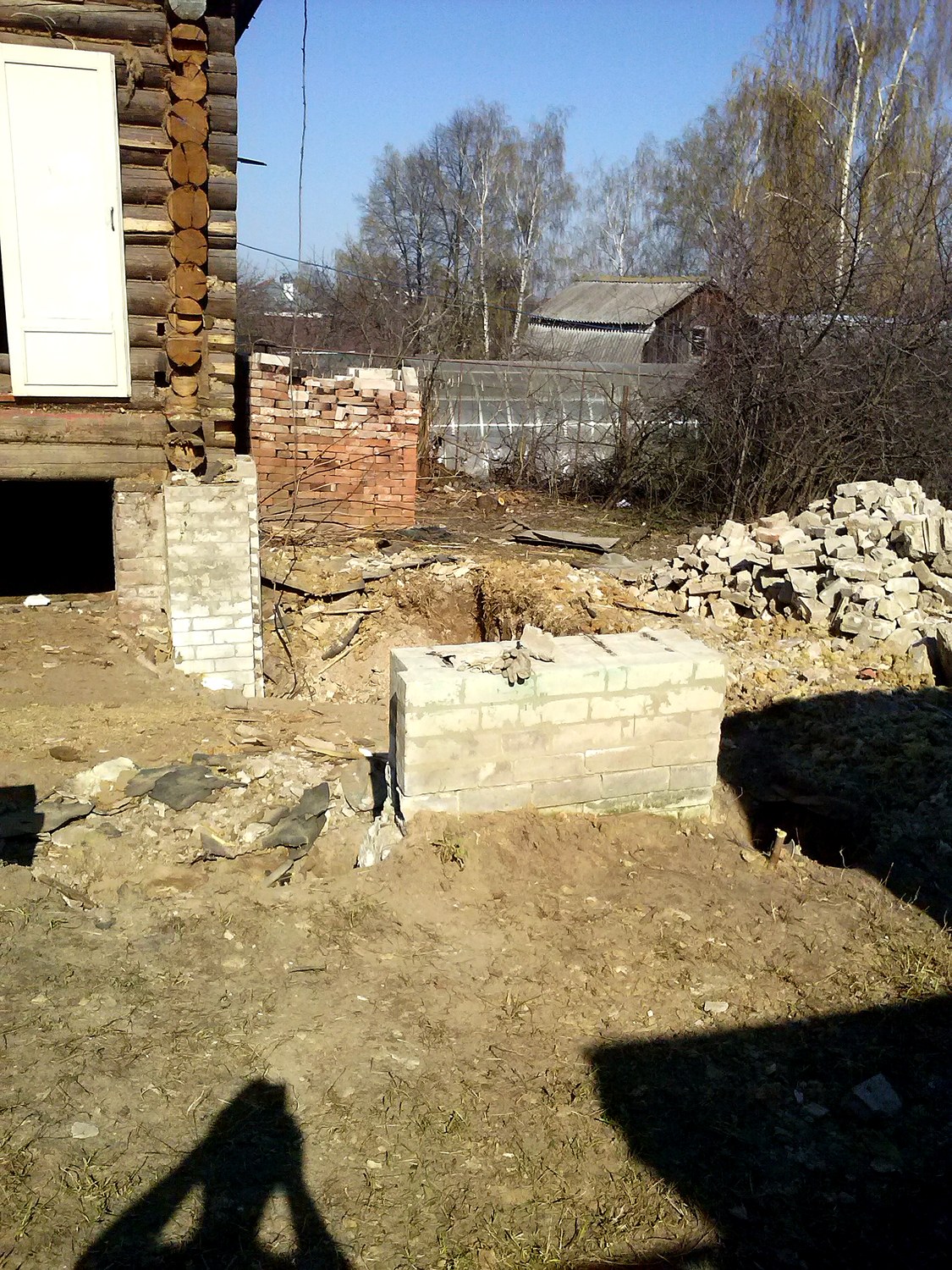 Custom-design dacha house, Kostroma: foundation and base framing