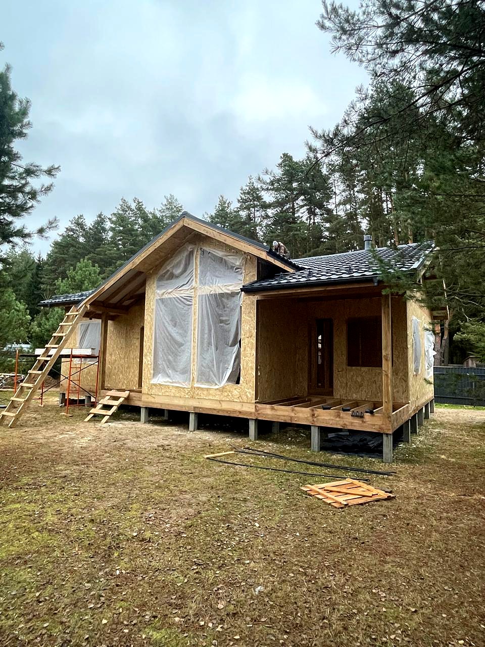 House built to a custom design, Svetloe village