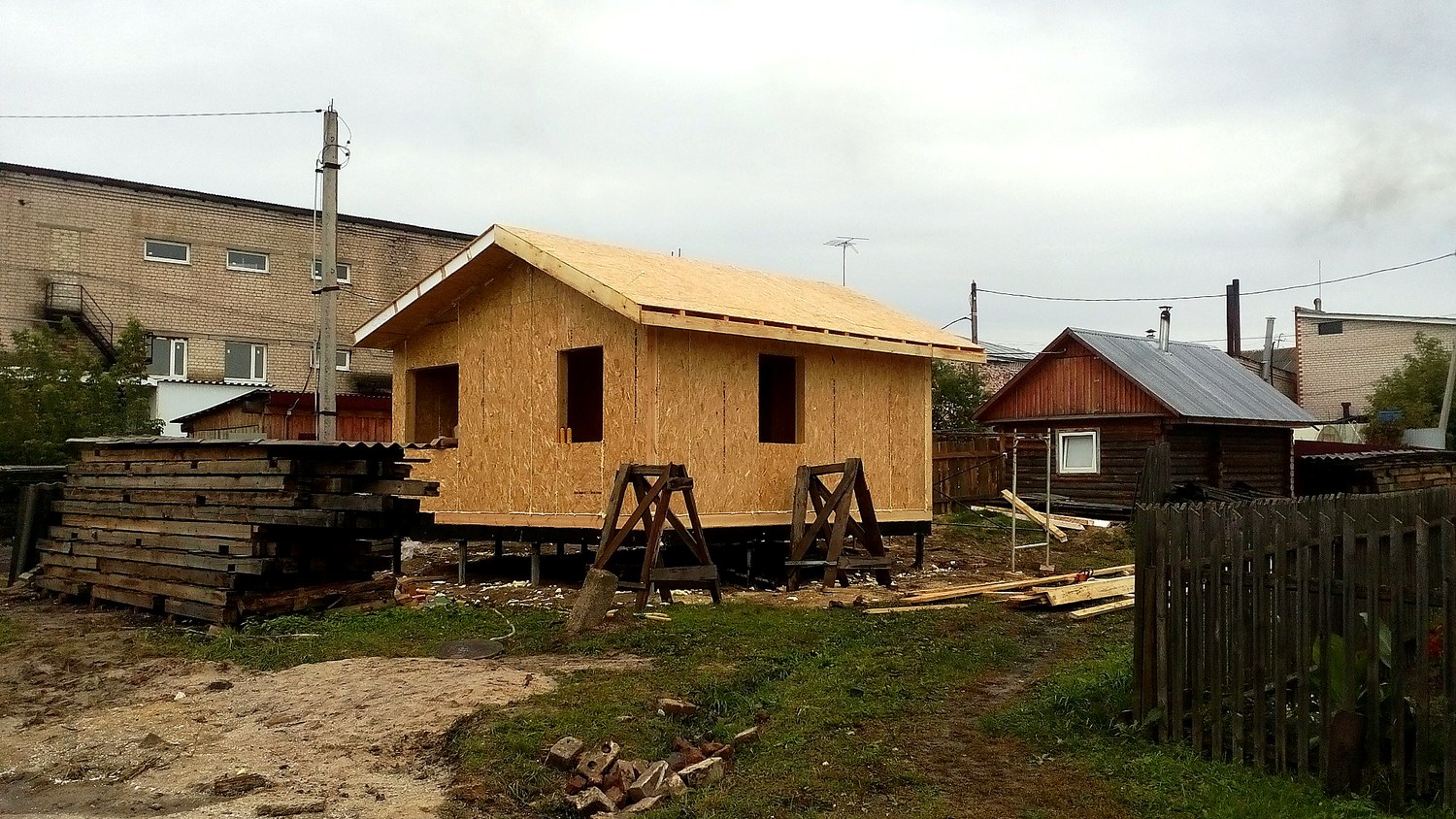 Haus nach individuellem Projekt, Siedlung Pestyaki