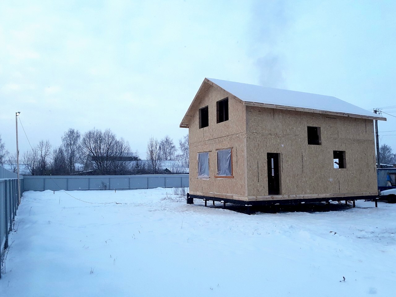 House built to a custom design, Ishnya settlement