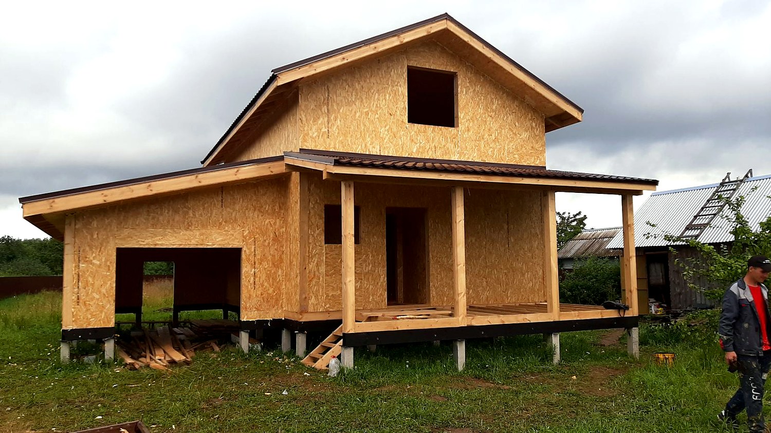 Garage nach Projekt „Saretsche“, Dorf Chirikovo