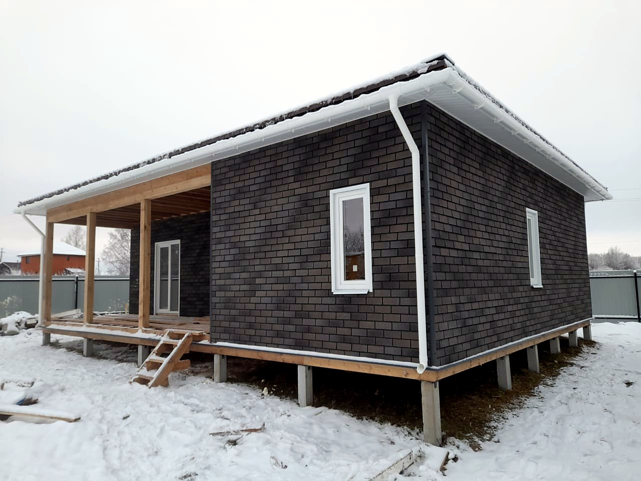 Haus nach Projekt „Randevu - E2.8“, Dorf Bashutino