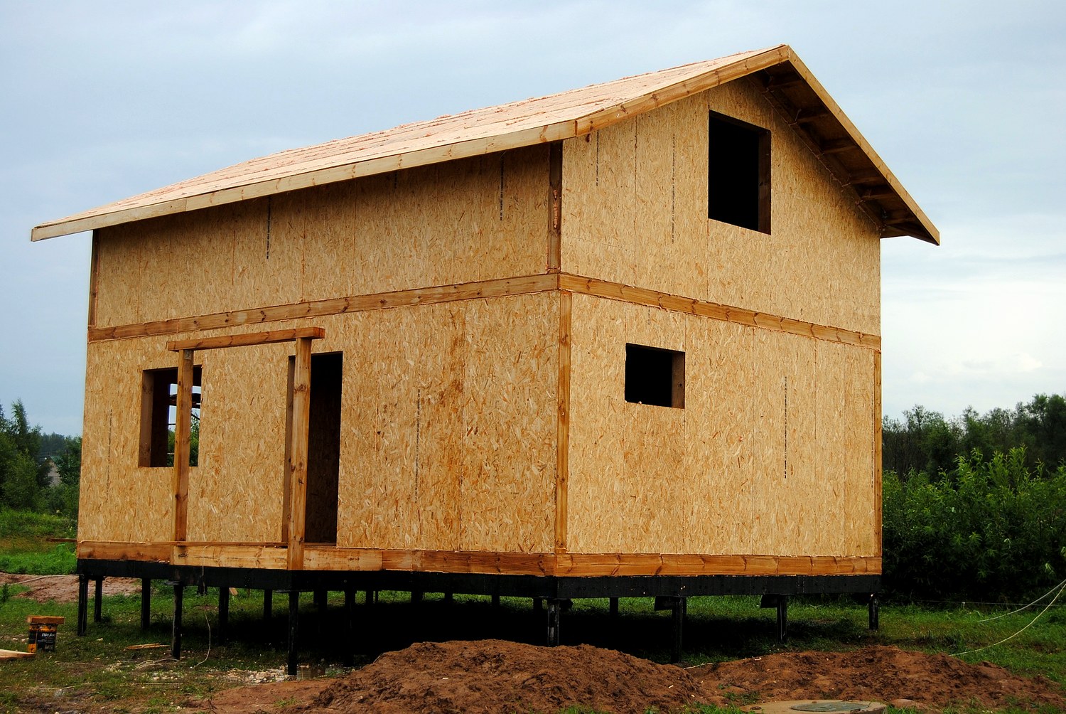 Haus nach Projekt „Ermak“, Siedlung Belavino