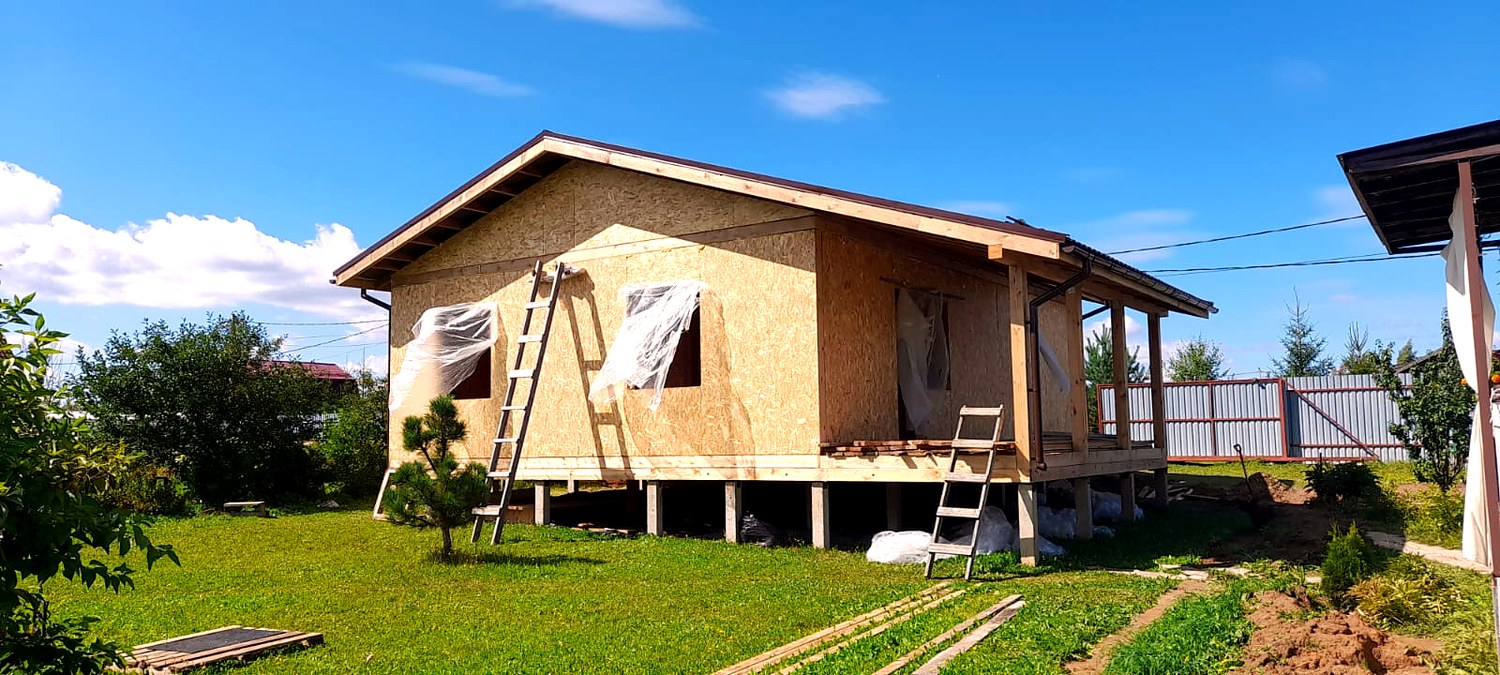 Haus nach individuellem Projekt, Dorf Kudrino