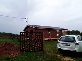 “Barnhouse 76.1” projesine göre 100 m² ev, Rodniki: cephe kaplaması