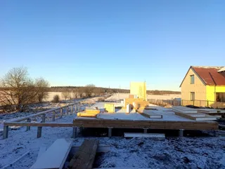 Haus nach individuellem Entwurf, Region Leningrad: Wandmontage