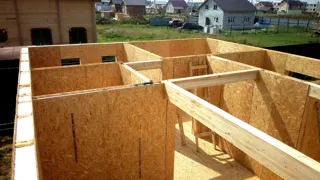 Haus nach Projekt „Dobrynja“, Kostroma: Wandmontage