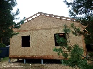 Custom-design house, Svetloe village: wall assembly