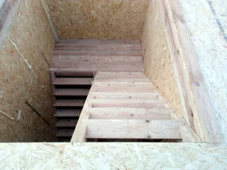 Banja, Projekt „Florida“, Dorf Balabanovo: Wandmontage