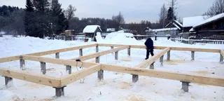 Haus 63,3 m² nach individuellem Projekt, Dorf Ignatovskoe: Fundament und Grundrahmen
