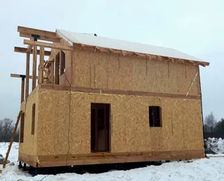 Haus nach Projekt „Sawuschka“, Dorf Khorlovo: Obergeschoss und Dachgeschoss