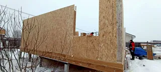 Haus 147,5 m², Projekt „Jessentuki 8x8“, Siedlung Pervyy: Wandmontage