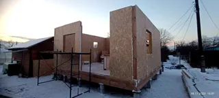 74 m² ev, özel proje, “Jeleznodorojnik” SNT: duvar montajı
