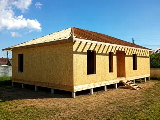 129,55 m² house built to a custom design, Kostroma Region: roofing