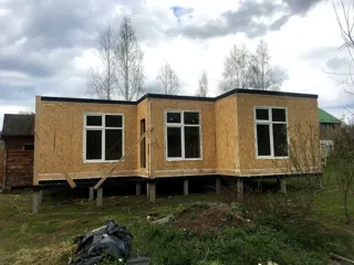 Haus nach individuellem Entwurf, Dorf Vnukovo: Wandmontage