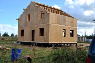 Haus nach Projekt „Sokol - 2“, Dorf Krivtsovo: Obergeschoss und Dachgeschoss