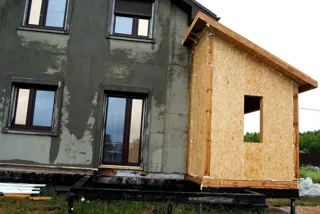 Anbau nach individuellem Entwurf, Dorf Egoriy: fertiges Gebäude