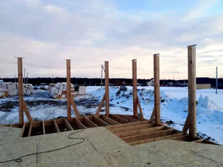 Banja, Projekt „Florida“, Dorf Balabanovo: Wandmontage