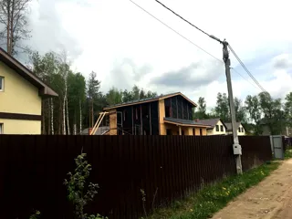 Haus nach Projekt „Orléans“, Gebiet Moskau: Fassadenverkleidung