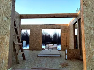 Haus nach Projekt „Mistika - S2.5“, Dorf Velisovo: Wandmontage