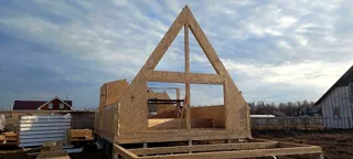 Custom-design house, Pavlikovo village: wall assembly
