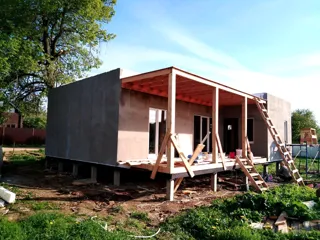 Haus nach Projekt „Mistika - E2.8“, Dorf Kurdumovo: Fertiges Haus