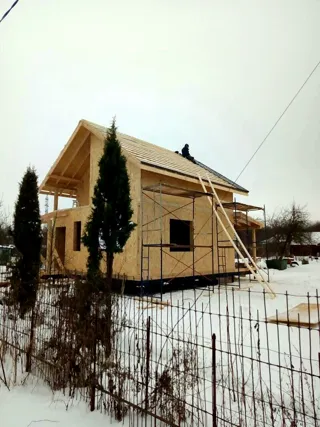 Haus nach Projekt „Wdochnowenie“, Wyksa: Geschossdecke und Dachgeschoss