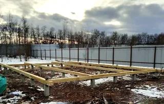 Haus nach individuellem Projekt, Gebiet Moskau: Fundament und Grundrahmen
