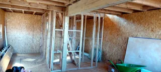 Haus 99,5 m², Projekt „Barnhouse Otrazhenie“, Region Leningrad: Innenwände