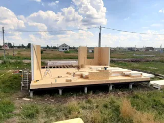 Haus nach individuellem Entwurf, Kostroma: Wandmontage